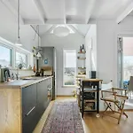 Newly Built Tiny House With River Views Casa vacanze Brenderup
