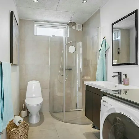 Newly Built Tiny House With River Views